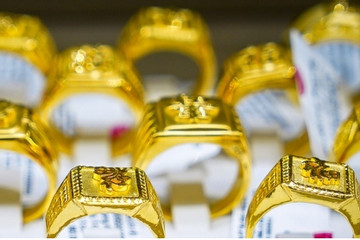 Gold prices hit new record high at VND85 million per tael