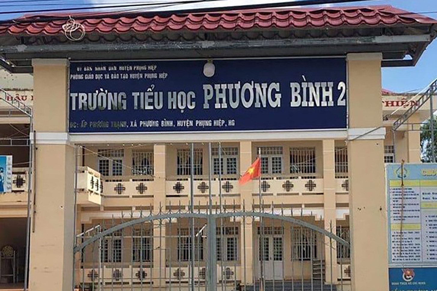 Phó hiệu trưởng trường tiểu học bị chém trong phòng làm việc