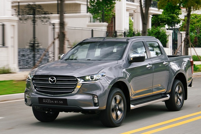 Top 10 xe bán chậm tháng 3: Mazda BT-50, Toyota Hilux và Yaris doanh số 'đội sổ'