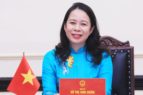 Lãnh đạo Việt Nam chúc mừng năm mới Lào và Campuchia