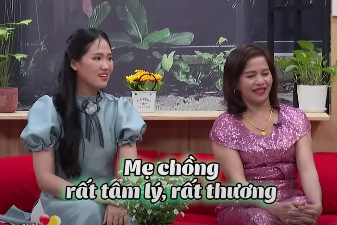 Lấy chồng cách 57 giây đi bộ, nàng dâu Nghệ An được luôn mẹ chồng hiếm có