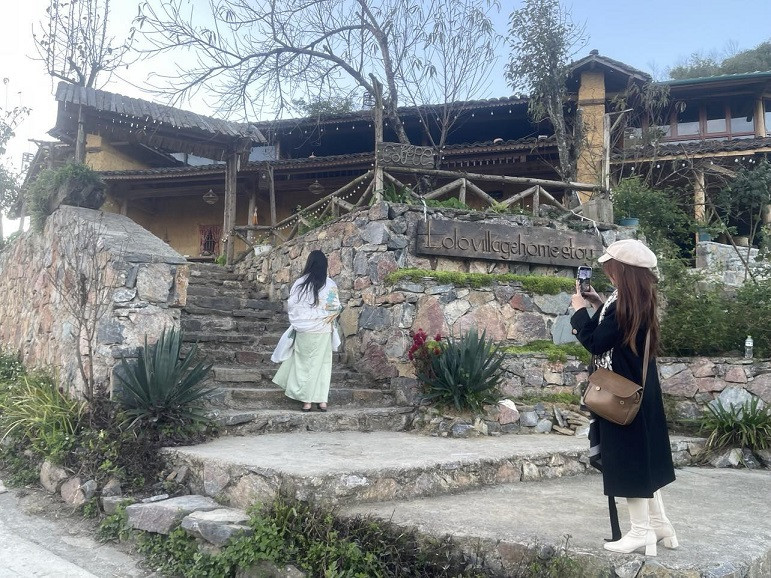 lolo chai 2 1134.jpg