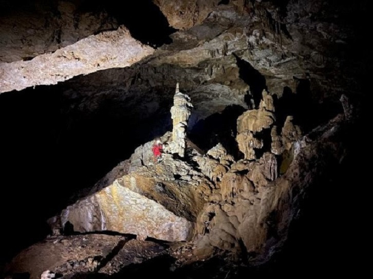 new cave in quang binh.jpg