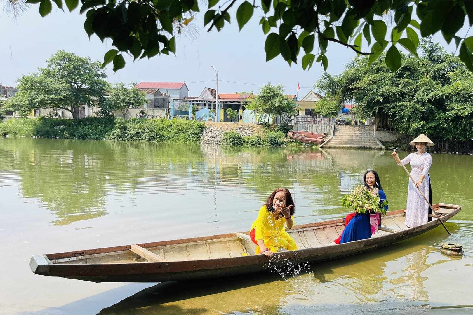 Kiến Giang - bầu trời kỷ niệm