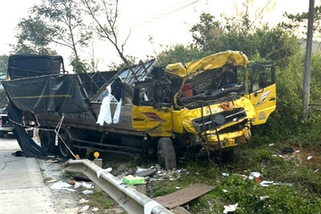 Tai nạn xe tải trên đèo Lò Xo, 2 người tử vong tại chỗ