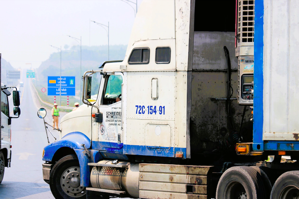 Cao tốc Cam Lộ - La Sơn không xảy ra tai nạn khi cấm xe khách, xe tải hạng nặng