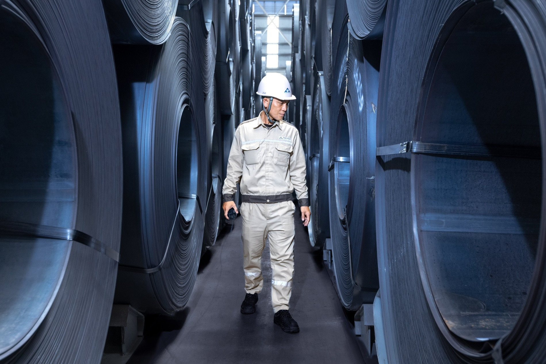 Foreign steel imported en masse, manufacturers call for protection