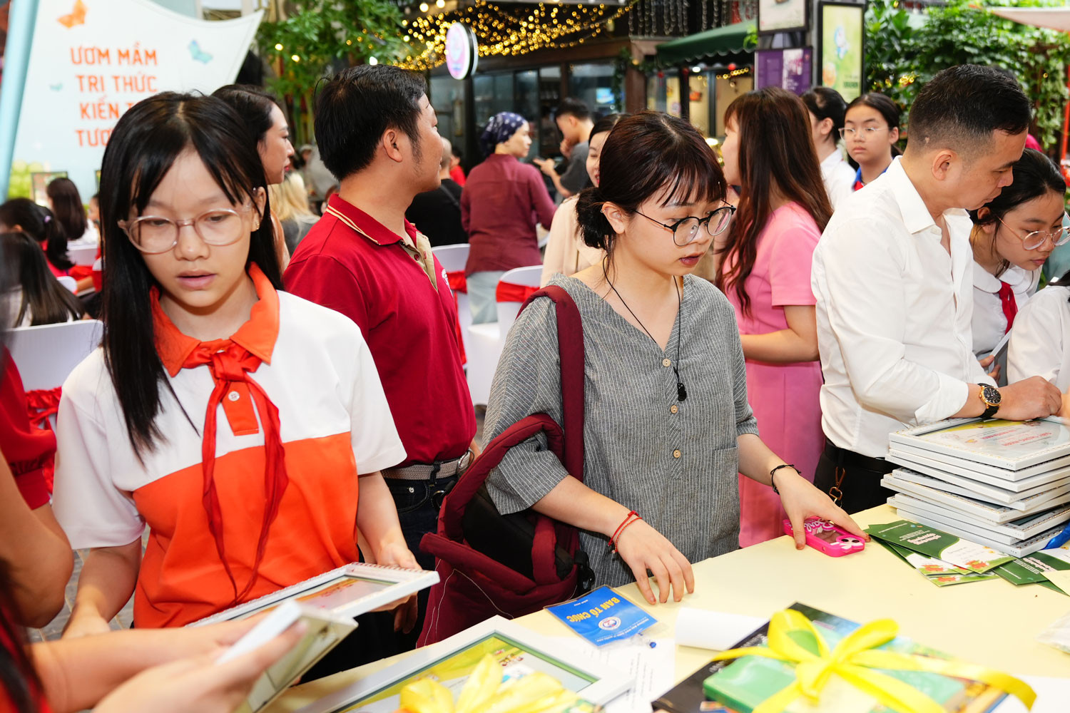 Hội sách 'Ươm mầm tri thức, kiến tạo tương lai'