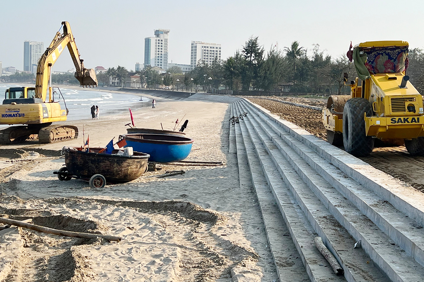 Đề xuất điều chỉnh quy hoạch dự án xây dựng chồng lấn ở biển Cửa Lò