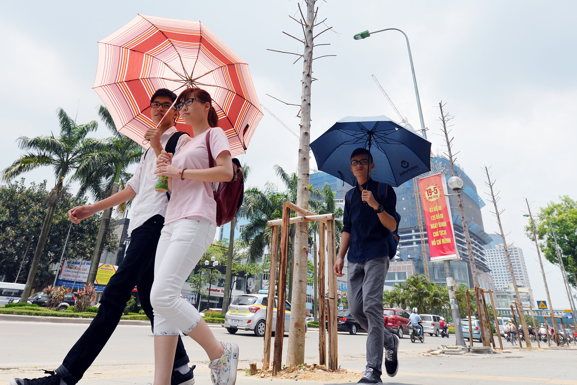 Miền Bắc nắng nóng mạnh trở lại ngay sau ngày Giỗ tổ Hùng Vương, tăng liền 6 độ