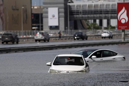 Thực hư chuyện UAE làm mưa nhân tạo gây ngập lụt chưa từng có ở Dubai