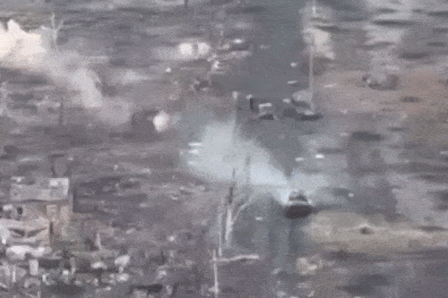 Video xe chiến đấu bộ binh Bradley của Ukraine tập kích cứ điểm Nga