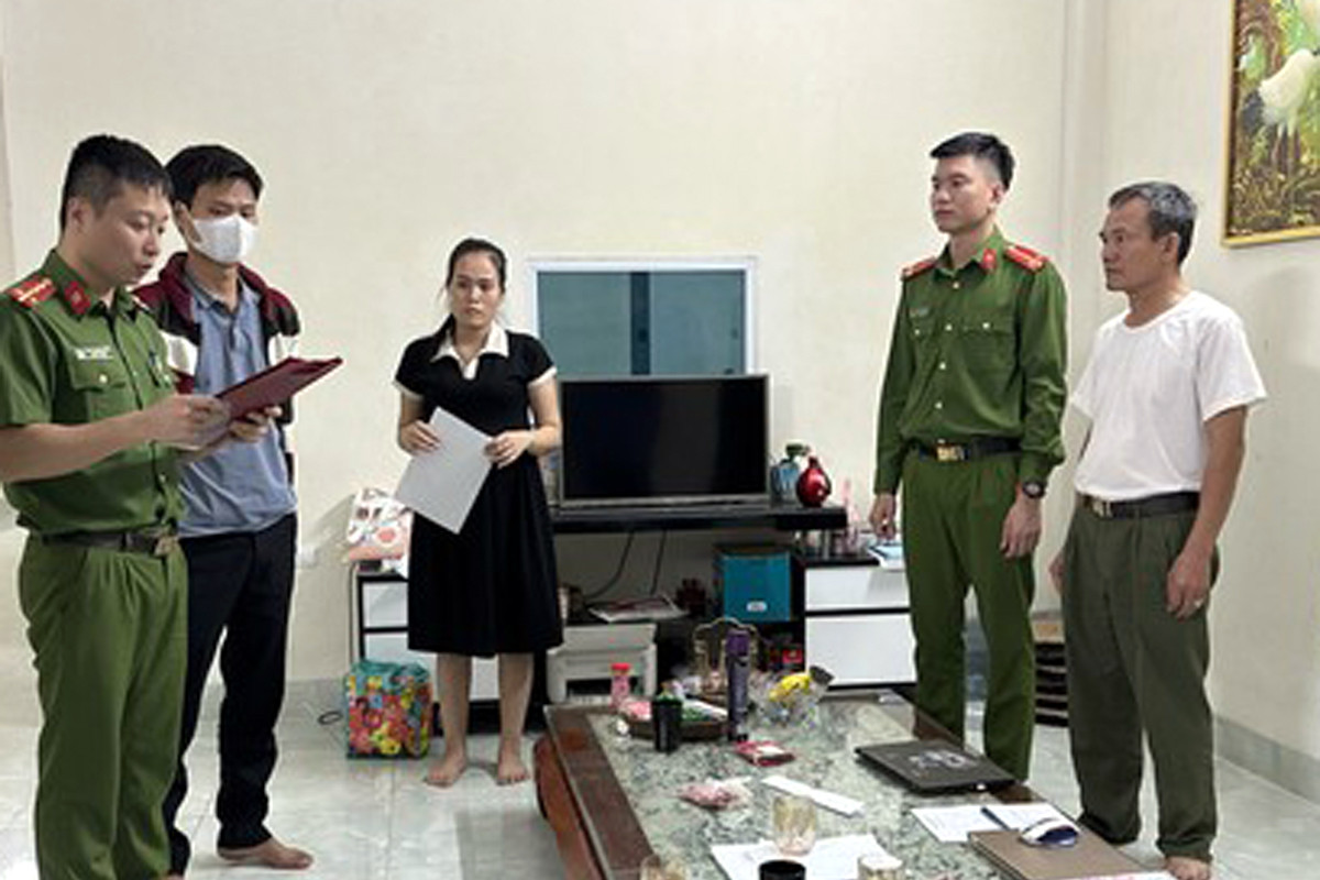  Bắt giám đốc và cựu giám đốc công ty vật liệu xây dựng ở Hà Nội 