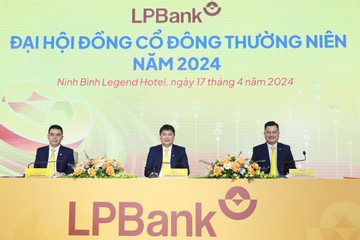 ĐHCĐ LPBank: 'Đổi tên ngân hàng để phù hợp hơn với giai đoạn phát triển mới'