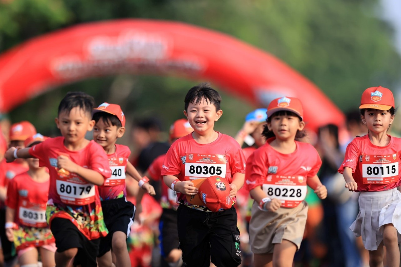KUN Happy Run Cần Thơ 2024: Anta Kids tài trợ 1.500 áo cho các vận động viên nhí