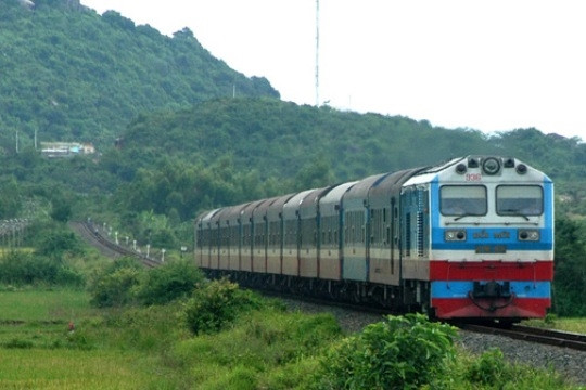 Railway, marine, waterway transport needs to find ways to increase market