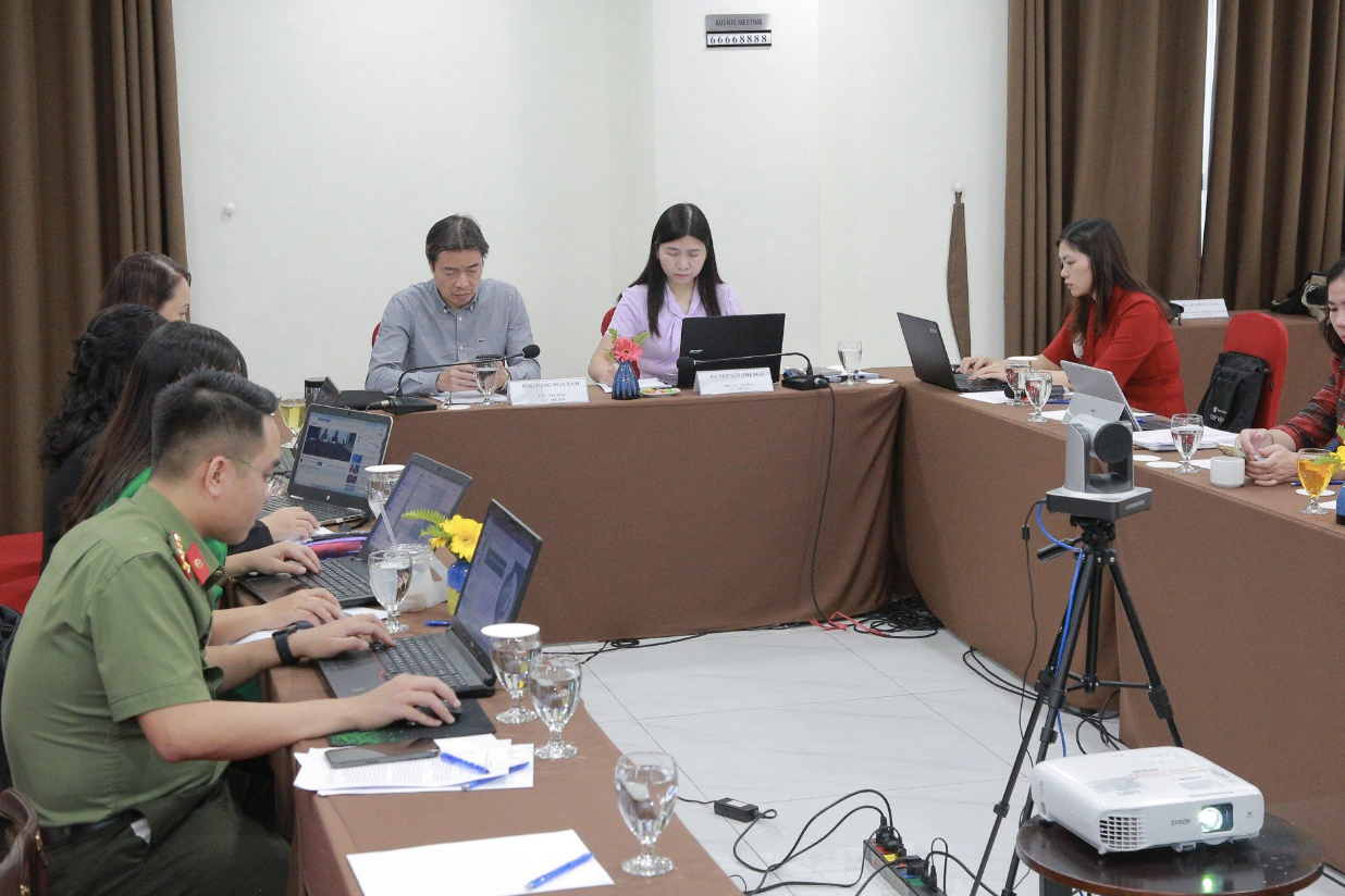 Bảo vệ trẻ em trên môi trường mạng: Cần trang bị 