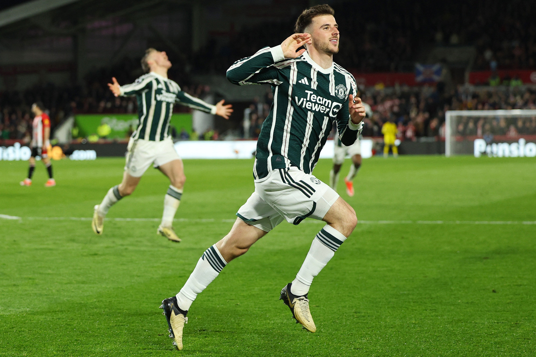 mason mount brentford mu.jpg