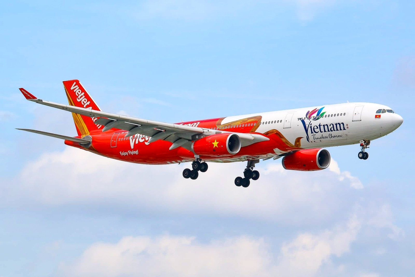 Năm 2023, doanh thu hàng không của Vietjet đạt 53,7 nghìn tỷ đồng