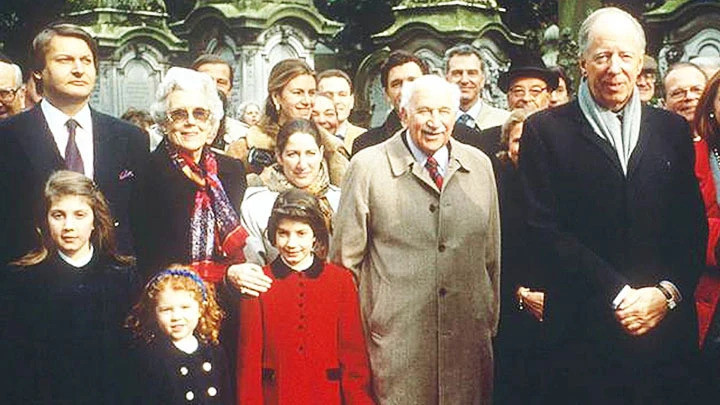 rothschild1.jpg