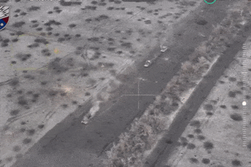 Video Ukraine đẩy lùi đợt tập kích quy mô lớn của Nga, bắn nổ 12 xe tăng