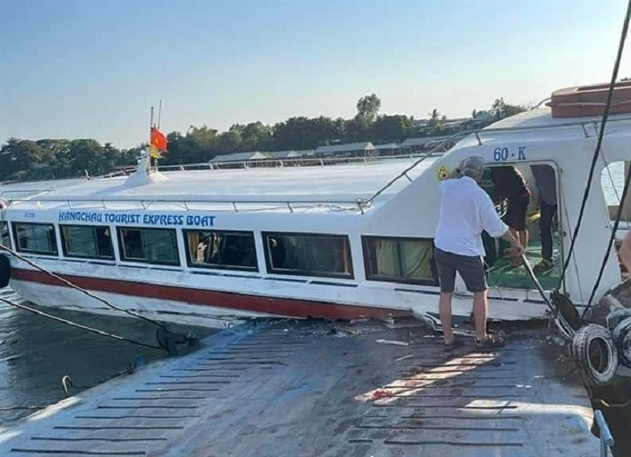 Three severely injured as boat carrying 42 foreigners collides with ferry