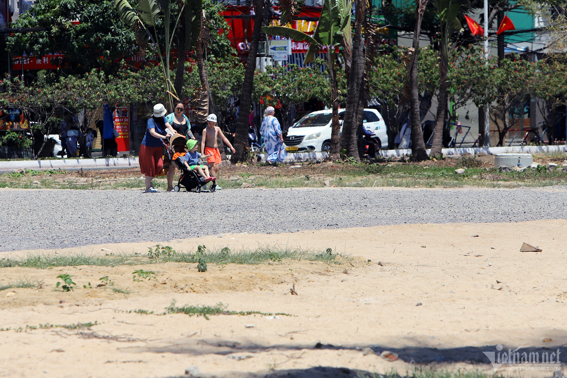 3 xuan ngoc bien nha trang 17.jpg