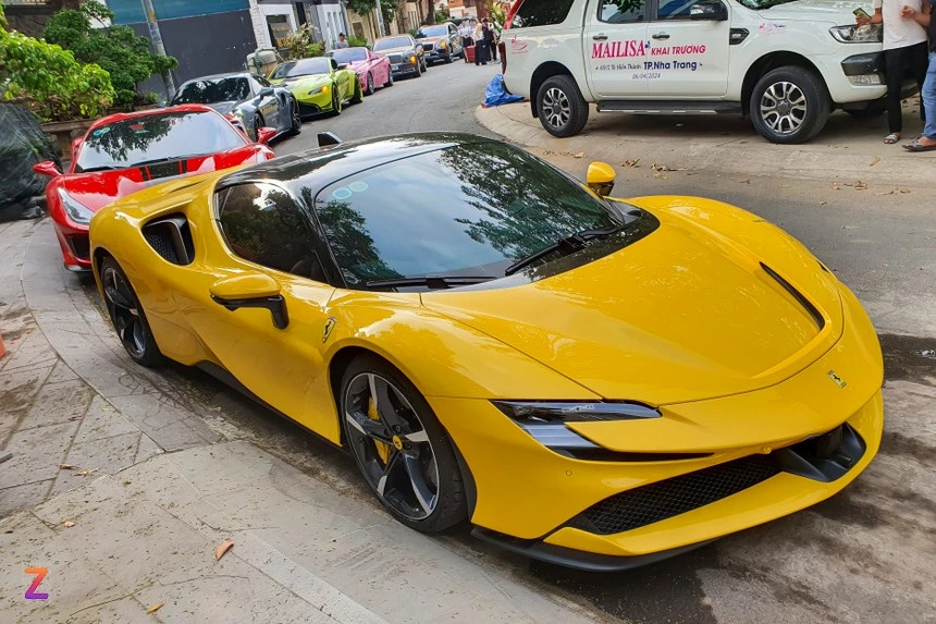 sieu xe,  xe sieu sang,  viet nam,  20 ty,  lamborghini,  mclaren,  rolls-royce,  ferrari,  bentley,  aston martin,  range rover sv,  porsche,  porsche 911, anh 15