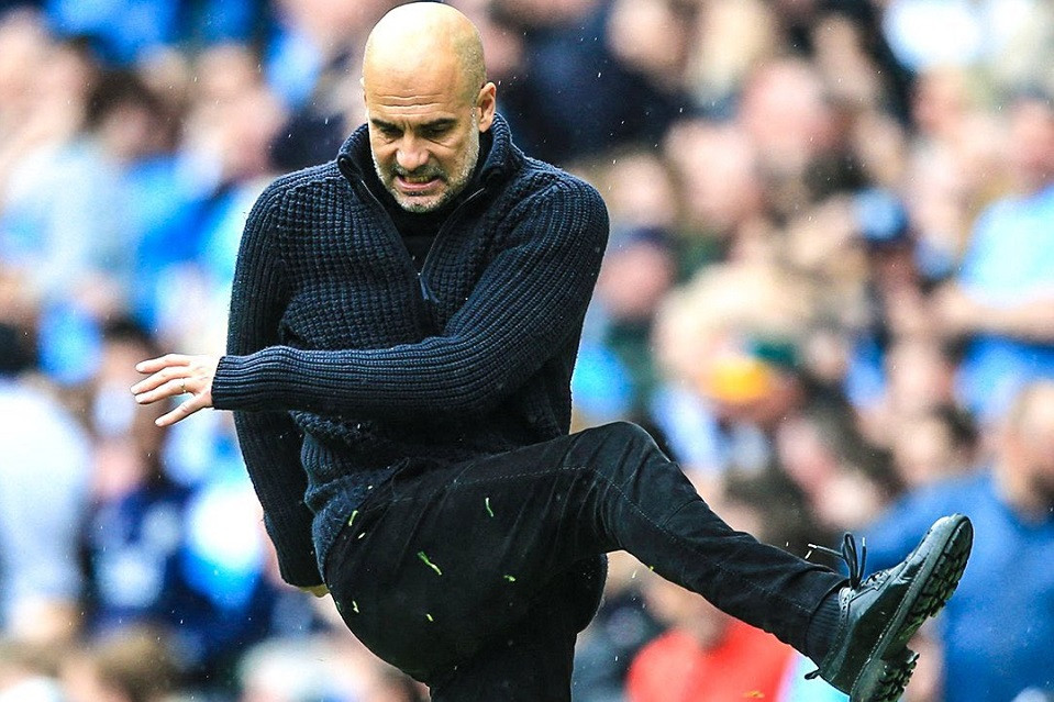 Pep Guardiola tức giận dù Man City thắng Chelsea vào chung kết FA Cup