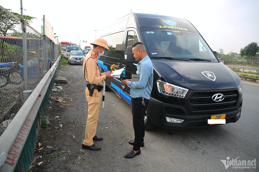 w xe hop dong tra hinh 5 1 1056.png