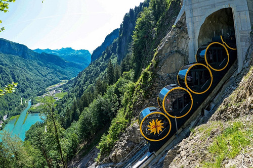 Độc lạ tuyến đường sắt dốc nhất thế giới, phá vỡ quy luật tự nhiên