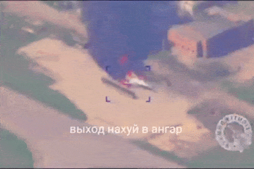 Video Nga tập kích căn cứ Ukraine, bắn nổ tiêm kích MiG-29 và bệ phóng S-300