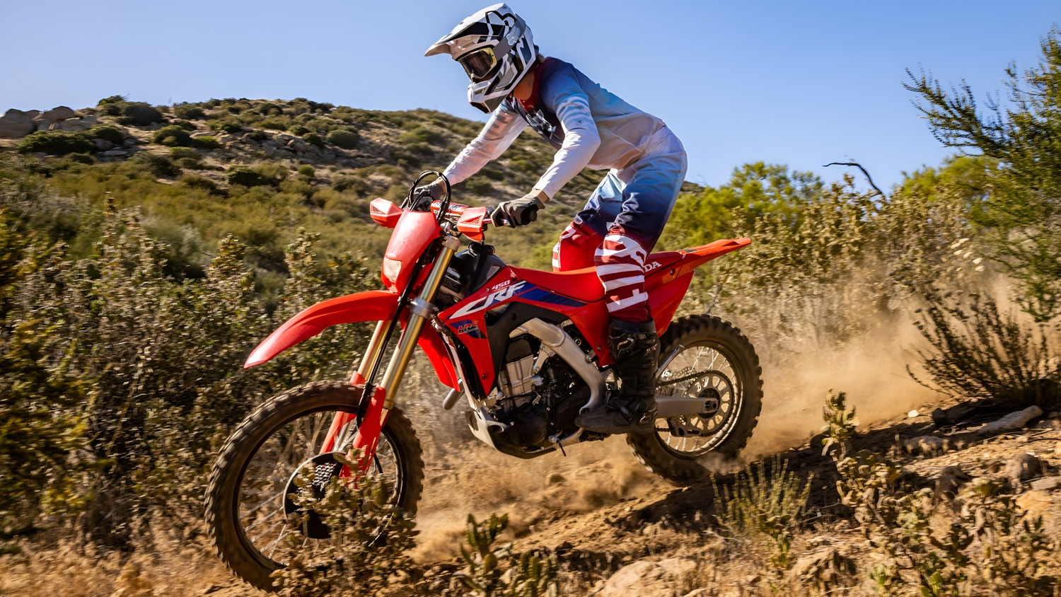 2024 crf450x gallery 03 2400xaut.jpeg