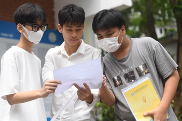 Loạt trường ở Hà Nội chỉ lấy hơn 3 điểm/môn thi vào lớp 10