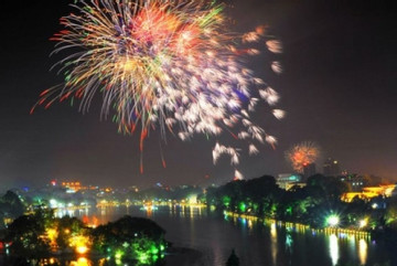 Hanoi to let off fireworks on Capital Liberation Day