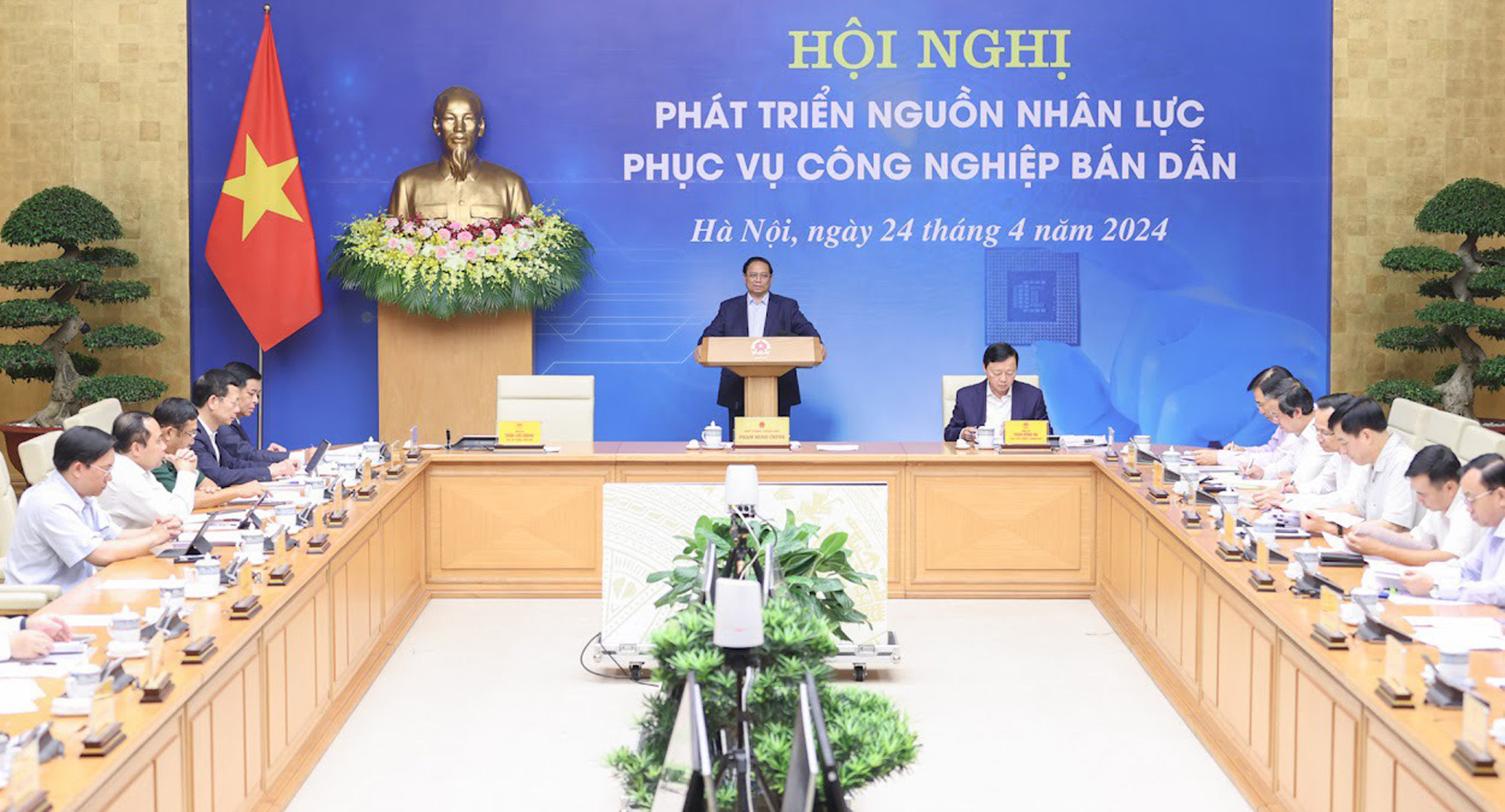  Nhân lực là lõi để xây dựng ngành công nghiệp bán dẫn Việt Nam 