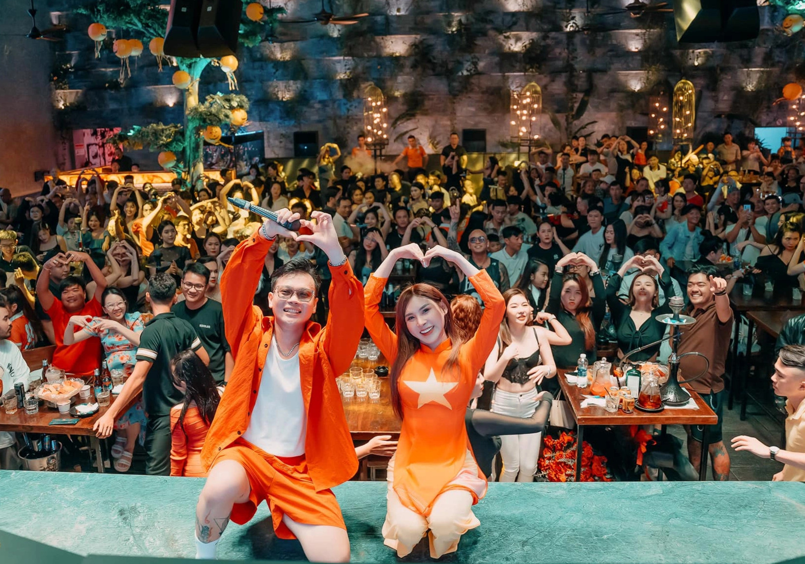 Nữ DJ miền Tây mặc áo dài chơi nhạc gây sốt, kể góc khuất sống về đêm - 7