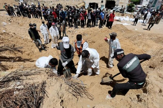  Phát hiện hơn 300 thi thể trong ngôi mộ tập thể tại bệnh viện Gaza 
