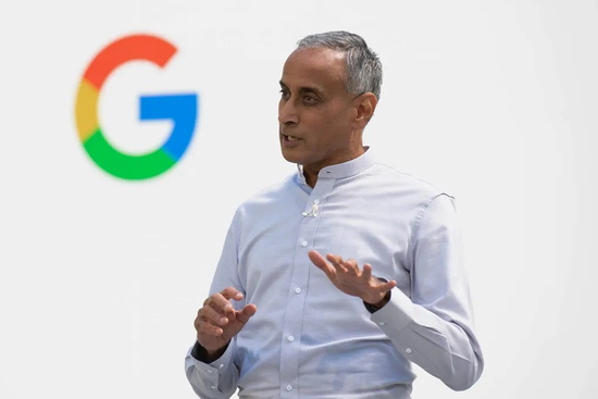 Sếp Google cảnh báo nhân viên về hiện thực mới