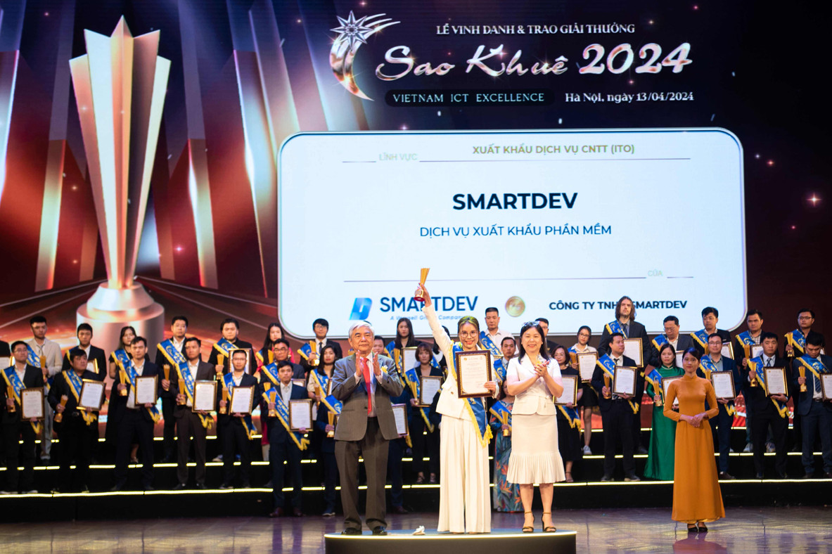 SmartDev giành ‘cú đúp’ giải thưởng Sao Khuê 2024