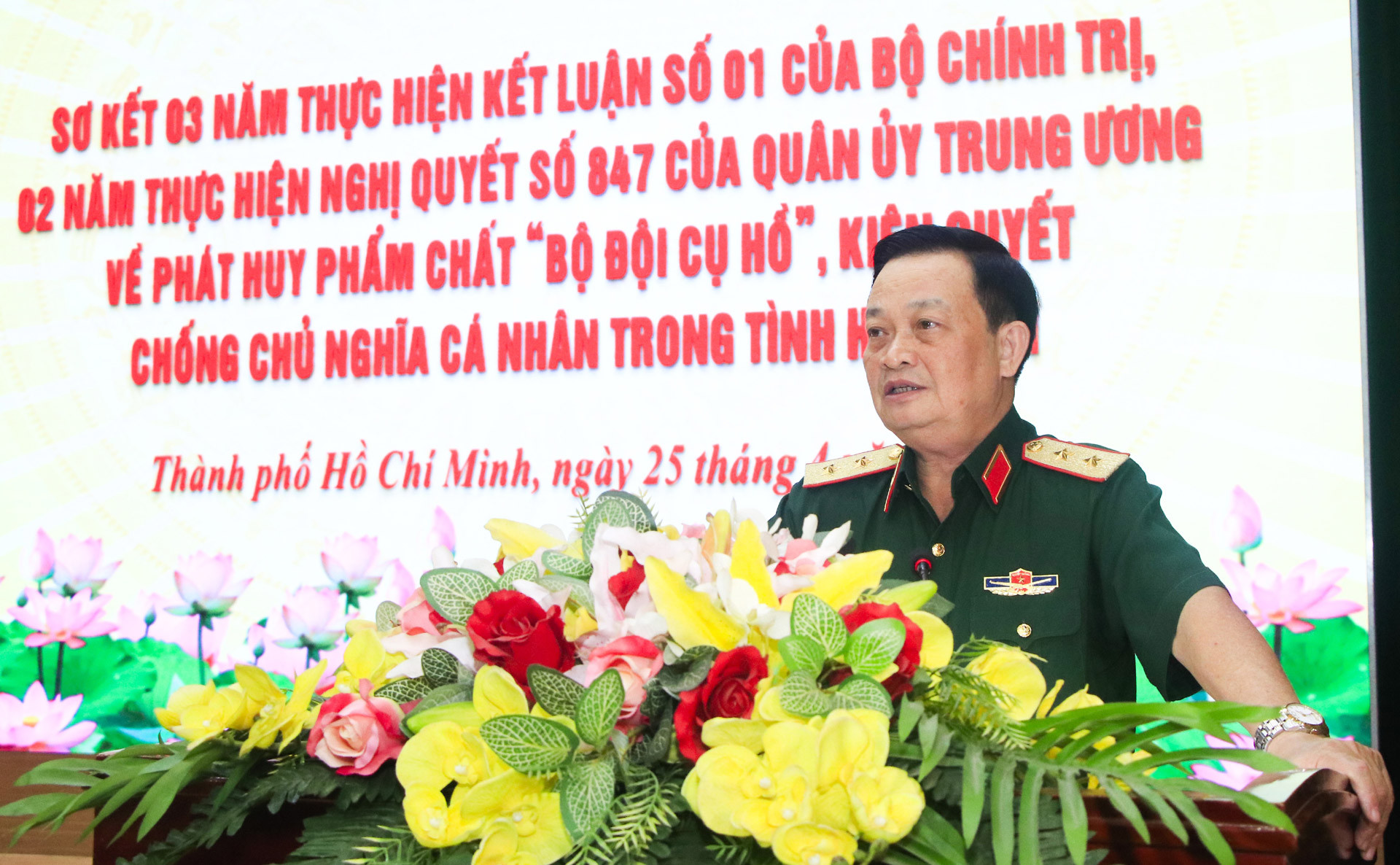 chinh uy qk7 anh sua.jpg