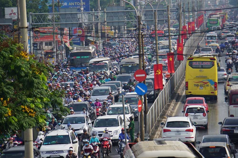 Loạt dự án giao thông trọng điểm 'treo' hàng thập kỷ ở TP.HCM sẽ sớm hồi sinh?