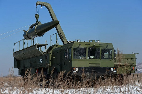 Ukraine nói Nga phóng tên lửa Iskander tấn công, muốn siết trừng phạt Moscow