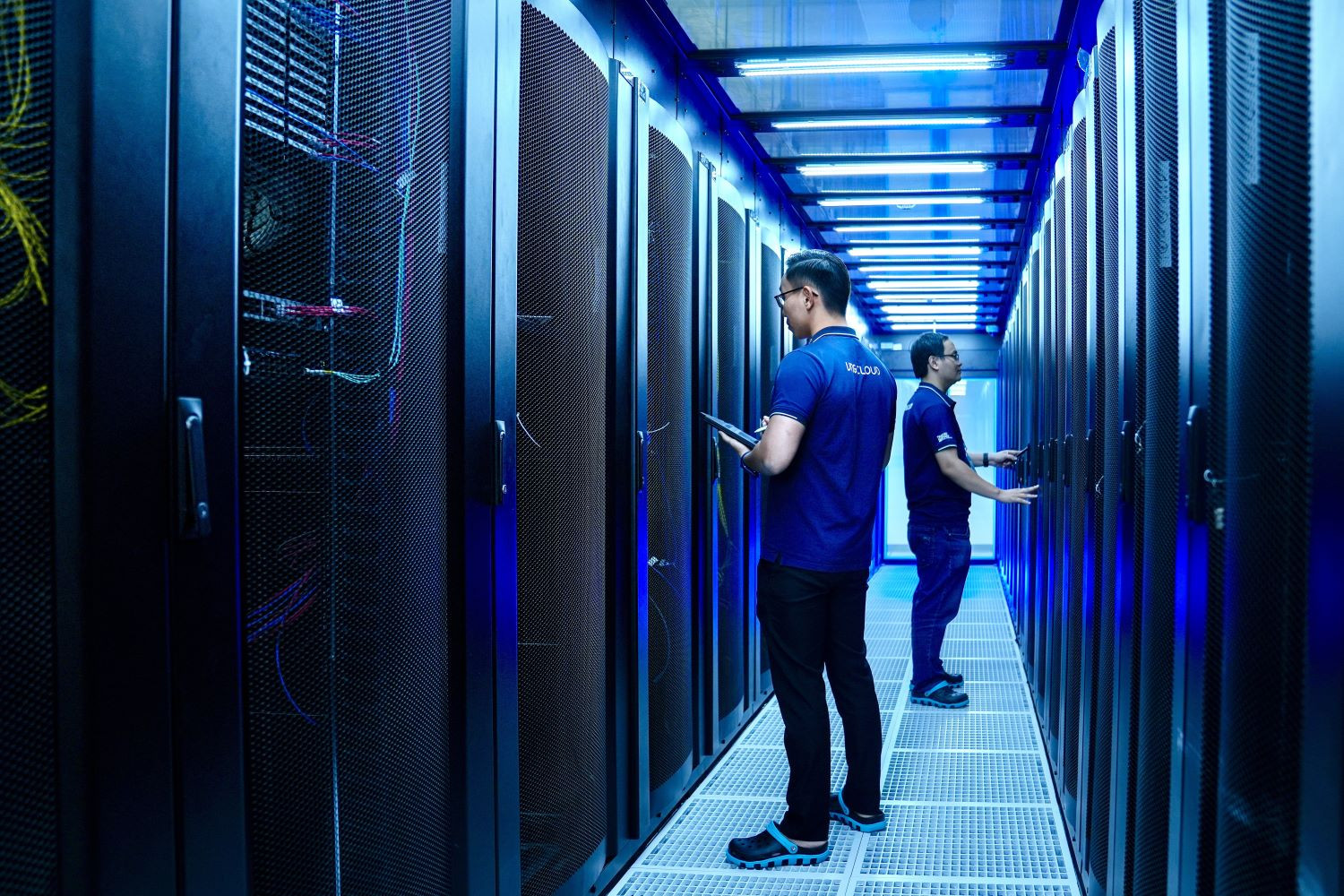 The implementation of large data centers creates new value for the UK economy as the data center of the region is one of the most current data centers in Vietnam and the Southeast region of Vietnam. .jpg