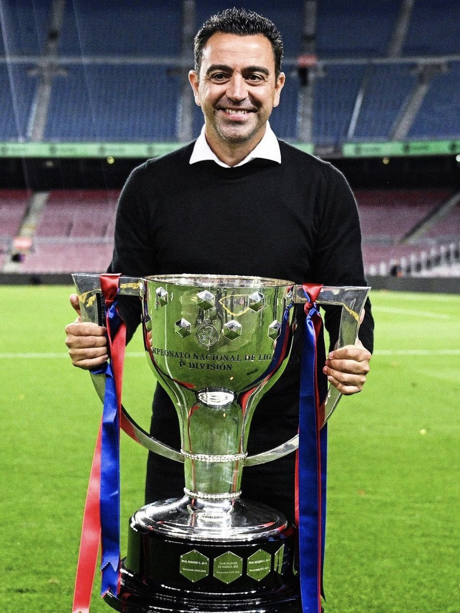 Xavi ‘quay xe’, quyết định ở lại Barca xavi 2.jpg