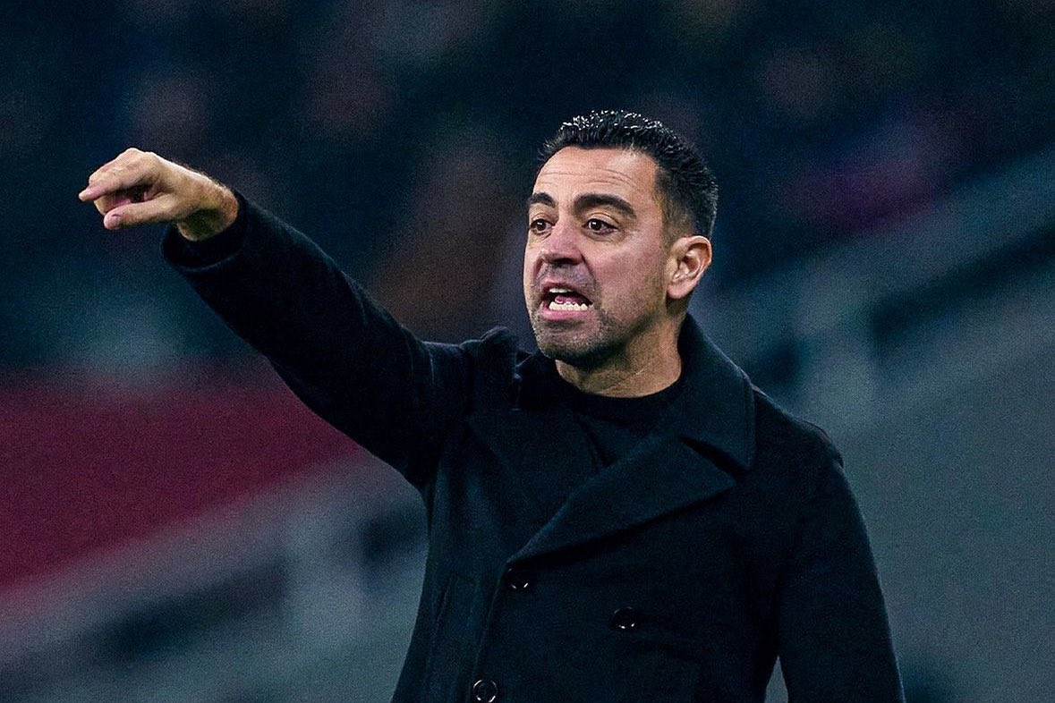 Xavi quay xe, quyết định tiếp tục làm HLV trưởng Barca