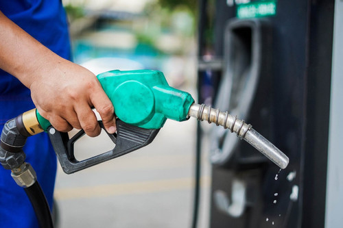 Giá xăng dầu hôm nay 27/4/2024 duy trì đà tăng, hướng mốc 90 USD/thùng