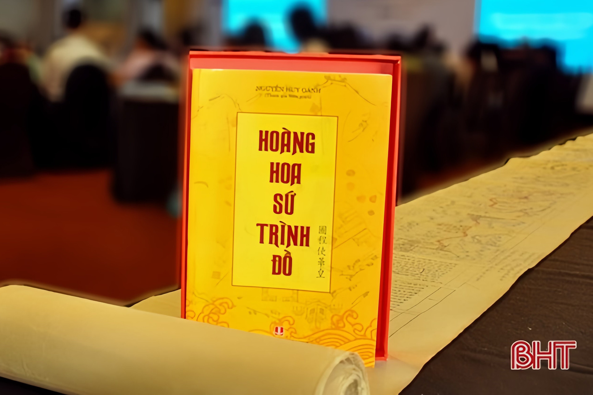 sach hoang hoa su trinh do.jpg