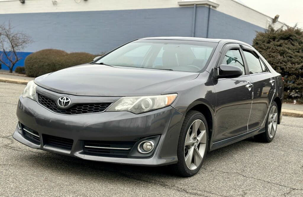 2014-toyota-camry-pic-3893187989363501369-1024x768.jpeg