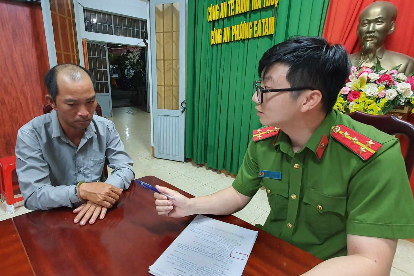 Bắt đối tượng lừa bán đất của người khác chiếm đoạt gần 2 tỷ đồng ở Đắk Lắk